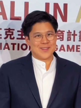 #霍启刚 在香港理工大学为第十五届全国奥林匹克运动会作宣传,发表了以奥林匹克为主题的演讲并召开座谈会#正能量 #奥林匹克精神 #香港理工大学