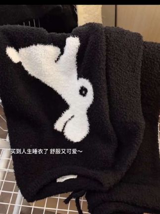 #张予曦毕雯珺真拍了红裙抱 #深情眼 #张予曦#毕雯珺#早秋穿搭