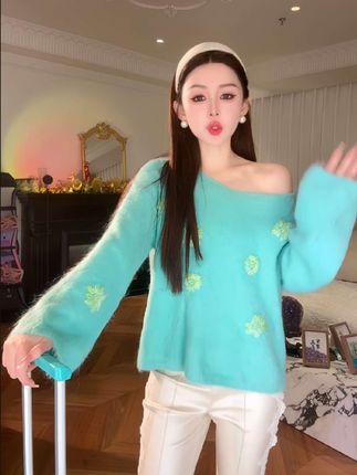 #毛衣 #针织衫 #毛衣控 #秋冬穿搭 #毛衣穿搭