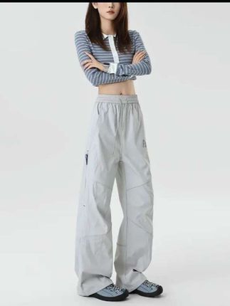 秋季机能侧开拉链防风防水冲锋裤男女同款潮牌宽松大码直筒工装裤#冲锋裤 #男女同款 #工装裤 #潮牌男女同款 #宽松版型 @DOU+上热门 @DOU+小助手