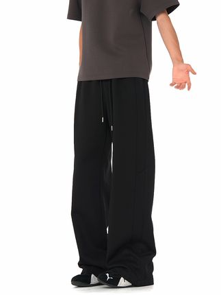 街头感拉满!美式弯刀卫裤,谁穿谁酷 #NNEFC #裤子推荐 #显瘦穿搭 #ootd #夏季穿搭