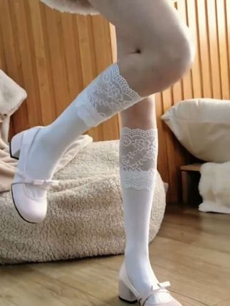 蕾丝花边小腿袜子女春秋白色过膝袜jk长袜搭配靴子#很哇塞的袜子 #好穿又好搭 #过膝袜 #秋天氛围感穿搭 #时髦精穿搭