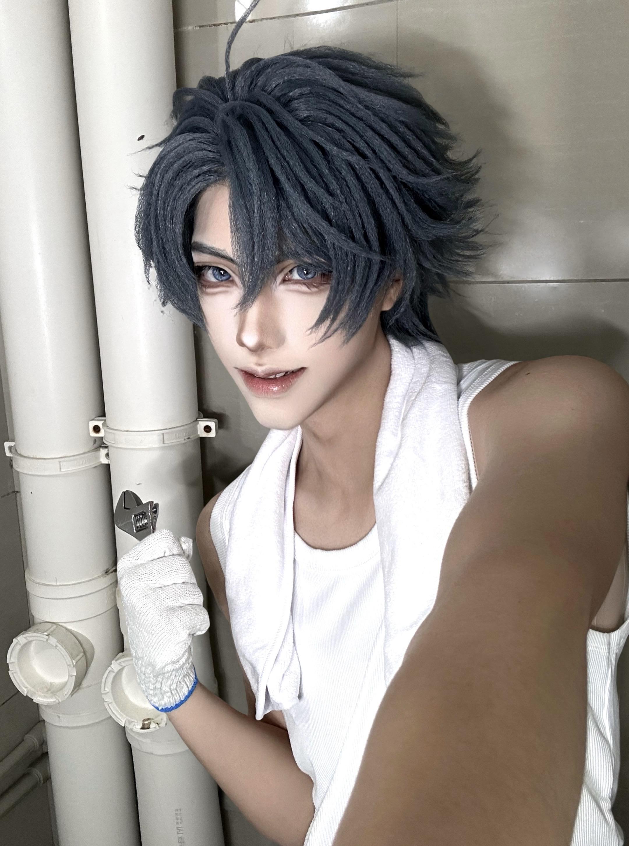 开门 修水管。#祢衡 #cos #如鸢 #一载如鸢金喜相逢