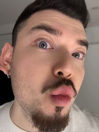 左边毒皇后 右边白月光 补货了!补货了!#试色 #原相机 #无滤镜无美颜