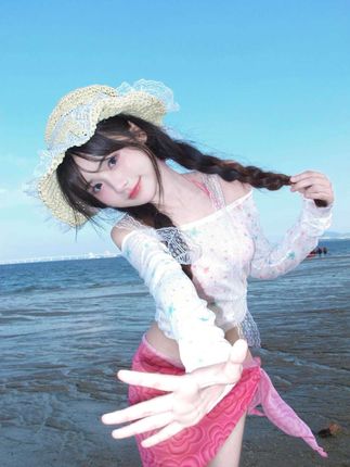 #张予曦毕雯珺真的拍了红裙抱 #深情眼 #张予曦 #毕雯珺