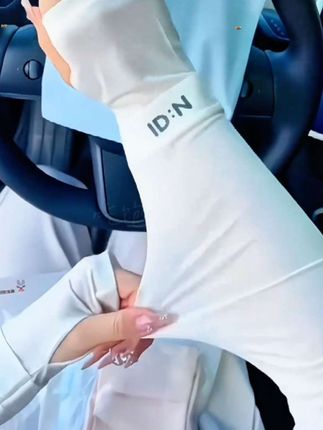 #冰丝袖套 #防晒冰袖 #出门必备 @DOU+上热门