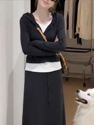 (品质女装)春秋新款洋气时尚假两件连帽长袖T恤气质显瘦半身裙百搭两件套#强烈推荐 #时髦穿搭