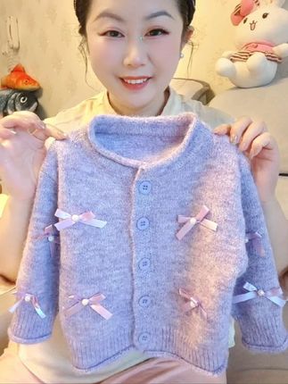 小女孩儿秋冬必备的一个小毛衣,巨显白,真的太美了#精致妈妈爱买#谁穿谁好看#萌娃穿搭#女童秋装#女童毛衣