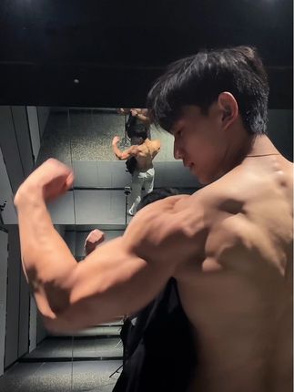 我只是个爱你的笨蛋