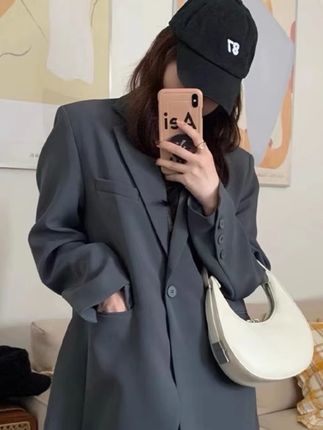 2025春秋高级设计感宽松西装外套有垫肩休闲休闲西装女外套#爆款热卖中 #显瘦穿搭#好物推荐🔥 #美出高级感#西装@DOU+小助手 @DOU+好生意 @DOU+上热门 @抖音小助手