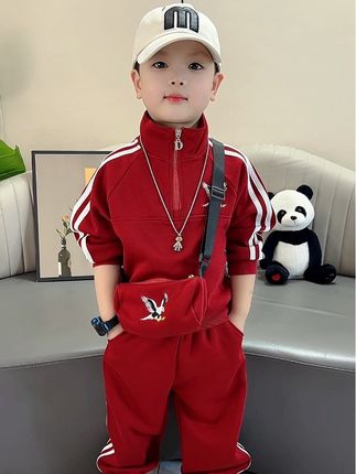 3岁的宝宝,春秋季节安排这种休闲运动卫衣套装,太好穿了,休闲时尚,棉料柔软舒适 #秋款上新 #高品质童装 #儿童运动套装 #男童穿搭