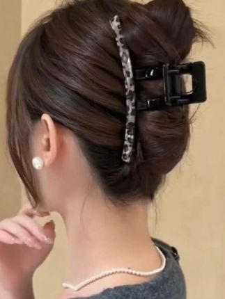 #复古风格##优雅气质#精致女人抓夹