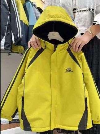 男童双面穿秋冬两面外套洋气中大童 春秋冲锋衣2025新款#穿搭 #童装 #冲锋衣 #男生穿搭 #户外穿搭