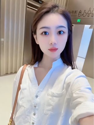 无需千言万语 若不懂 万语千言道不尽 #无期 #ootd穿搭 #武汉盘龙城