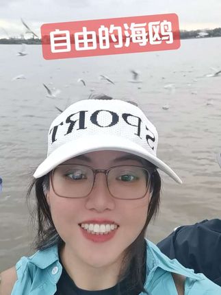 哈尔滨松花江边看看起飞的海鸥#上热搜 #助手抖音 #海边拍照 #湖泊风景视频 #渔民出海潜水捕鱼的视频