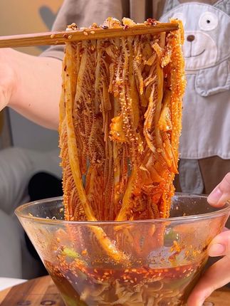 这个麻辣#冷吃千层肚 真的太好吃了!嘴馋宵夜来一份真的超过瘾!#冷吃毛肚 #千层肚 #毛肚 #灵魂宵夜