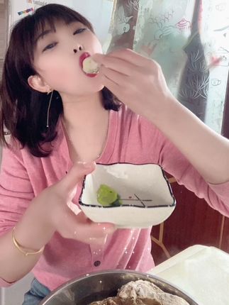 乳山生蚝白胖胖点大肚子肉质肥美鲜嫩多汁好吃不贵经济实惠 #美食 #抖音美食推荐官 #乳山生蚝 #吃货 #好吃到停不下来