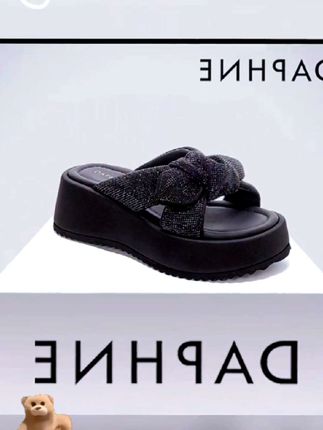 #厚底凉拖#夏季凉鞋 #时尚美鞋 #百搭鞋子