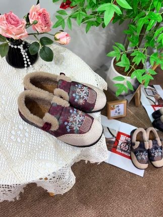 妈妈们喜欢的国风刺绣棉鞋,细节做工都特别好,喜欢的放心入#便宜又好穿 #上脚舒适 #洋气百搭 #国风刺绣棉鞋