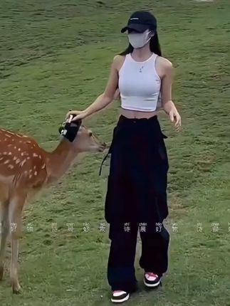 FAVMARTHA美式登山工装裤 FAVMARTHA美式登山工装裤 女夏季薄款高腰宽松小个子休闲阔腿裤 户外穿搭#户外穿搭 #薄款工装裤 #美式工装裤 #夏季休闲裤 #显高显瘦显腿长 @巨量千川