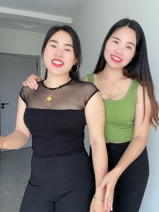 记得吃饭过来找我们