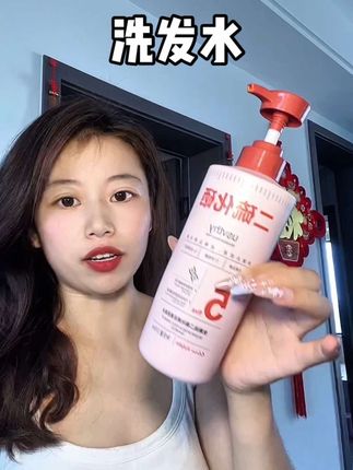 大由头细软他疙疙瘩瘩的姐妹看过来。 #洗护用品 #头发护理 #自用好物推荐 #二流化硒洗发水 #强烈推荐