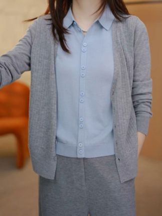 #假两件撞色翻领针织开衫女2025秋季新款胖mm遮肉显瘦气质毛衣外套#秋季新款#显瘦穿搭 #气质穿搭 #好物推荐🔥