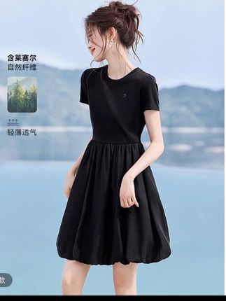 #引领时尚潮流 #优雅气质 #轻奢女装 #秀出好身材 #谁穿谁好看