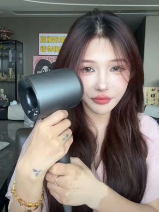 华强北吹风机真能平替!!这价格后悔没早点买,吹出来的头发蓬松又柔软太好用了!#高速吹风机#生活好帮手 #负离子吹风机