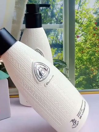 澳赞山羊奶沐浴露,温和滋养,补水修护,留香润肤,给你水漾嫩滑体验。 #沐浴露 #沐浴露推荐 #补水保湿嫩肤