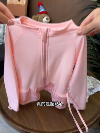 高品质!超洋气!拍照打卡可出片了!妈妈们快冲?#高品质童装 #甜美穿搭 #玩水 #玩水的季节 #儿童泳衣
