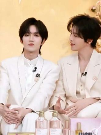 不念过去,不畏将来,陌路莫回#黄星#邱鼎杰 #黄星