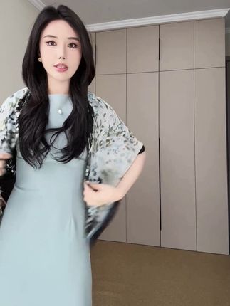 #夏季穿搭 #显高显瘦 #高级感穿搭 #春夏穿搭 #连衣裙分享