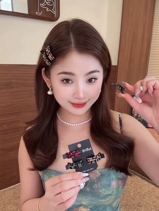 天呐,谁能抵挡这个上来就有精致感的小发夹样呀?#发夹