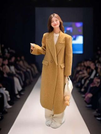 #优雅气质 #女装时尚穿搭 #高端大气 #风衣穿搭 #穿出高级感