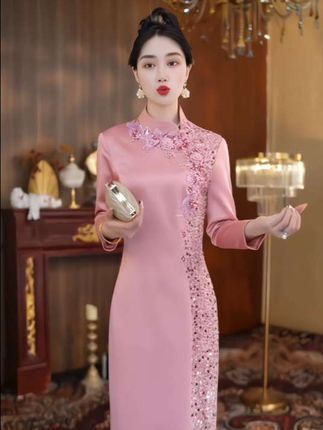 婆婆新娃娃婚宴礼服#秋冬穿搭新鲜感在线#早秋穿搭三分钟出门不是梦#秋季微胖穿搭测评#初秋一周不重样穿搭#秋季不露腿穿搭