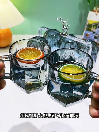 #高颜值水杯 来活动啦!加厚无铅玻璃杯可以倒开水!搭配杯架更美观实用,还加了沥水盘#玻璃杯 #杯子 #玻璃茶具