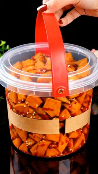 宝子们,下饭菜,香辣萝卜干赶快拼手速 嘎嘣脆,配米饭,夹馒头都很不错!#萝卜分享 干#下饭菜#香辣萝卜干