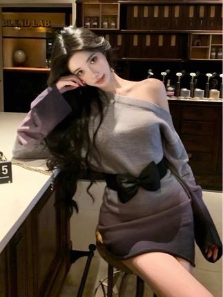 渐变+蝴蝶结上身就是焦点!#张予曦毕雯珺真拍了红裙抱 #今日穿搭 #我的ootd穿搭 #休闲穿搭 #高级感连衣裙