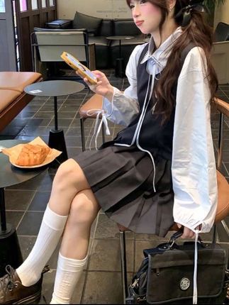 法式衬衫背心连衣裙早秋季韩系小个子学院风穿搭套装#女装#女装穿搭 #穿搭分享 #气质这一块拿捏死死的 #秋季新款