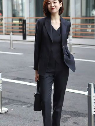#通勤穿搭 #职业套装#精致女人#女装