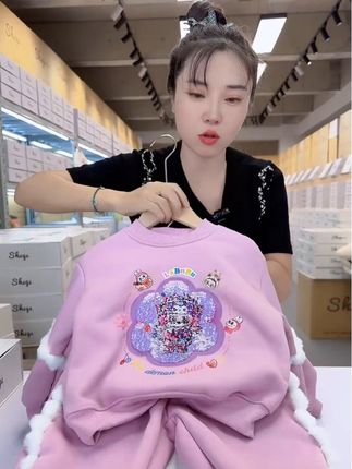 秋季上新 高品质一体绒加厚款拉布布卡通套装#谁穿谁好看系列 #甜美穿搭 #每日童装穿搭分享 #女童穿搭 #便宜又好穿