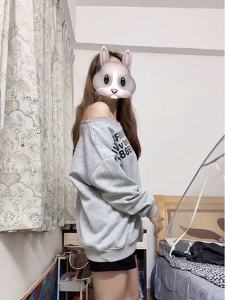 #卫衣穿搭 #秋冬必备 #遮肉显瘦 @DOU+小助手 @抖音小助手