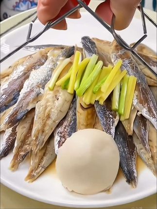 清蒸巴浪鱼干在家像我这样做,做法简单,香嫩入味又好吃。#闽南美食 #巴浪鱼干 #下饭菜