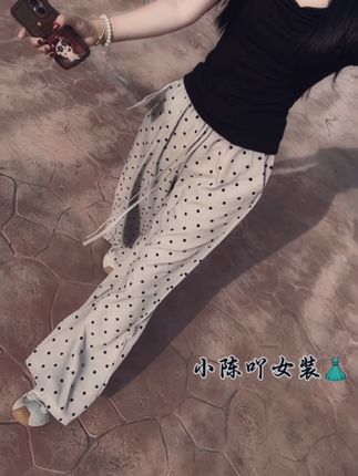 做个彪悍的女人.不矫情.不做作.生来骄傲,不爽绕道。你是限量版,但我是绝版。#洋气减龄穿搭 #显高显瘦显腿长 #遮肉显瘦遮肉减龄