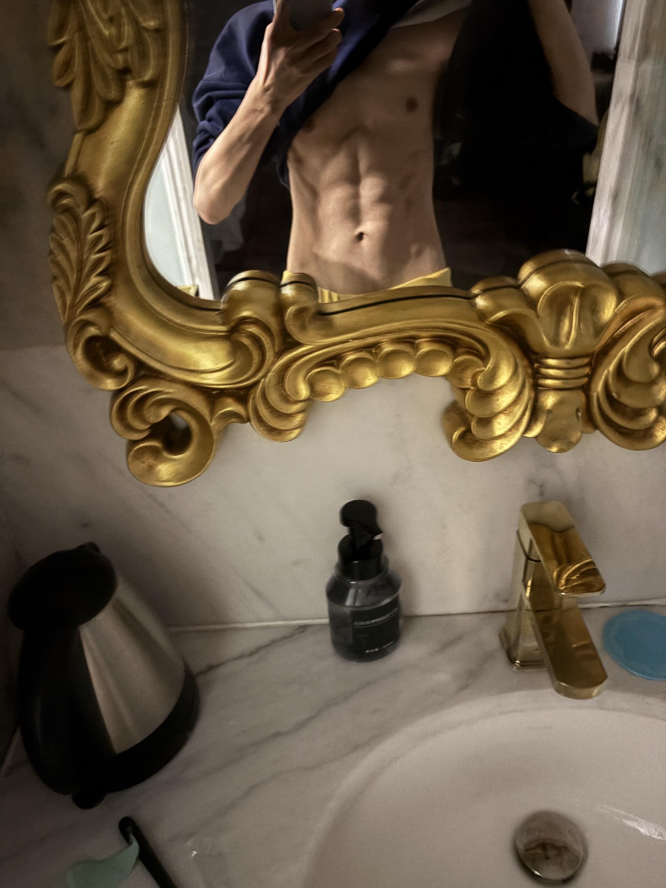 健身🏋️我要增肌,细狗变型记,锻炼遇见更好的自己,腹肌马甲线正常展示#健身 #腹肌马甲线 #薄肌男孩 #每日分享 #荷尔蒙