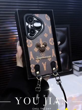 哇塞!这哪是手机壳?简直是米奇复古高定!拿在手上瞬间贵气拉满,迪士尼粉丝直接尖叫吧!#防摔手机壳#3c好物推荐
