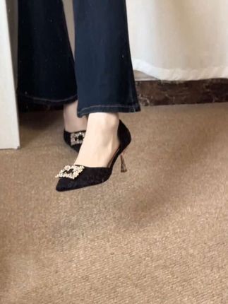 闪闪又日常#高跟鞋 #尖头高跟鞋 #鞋子控 #穿出高级感 #女鞋推荐