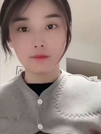 #创作灵感 #保暖穿搭 #加绒护肩颈椎坎肩 #加绒护肩颈椎坎肩睡觉 #价格太香啦