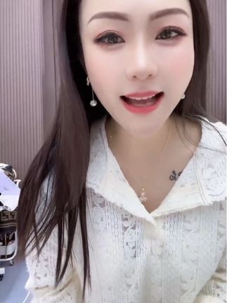 送运费险,季念微胖大码女装秋季新款洋气立体钩花蕾丝连帽衫套头打底衫长袖#女神必备 #仙女必备 #洋气减龄 #时尚百搭 #爱了